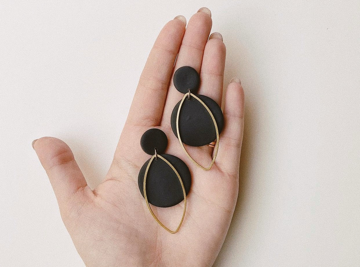 Harper Earrings - Black