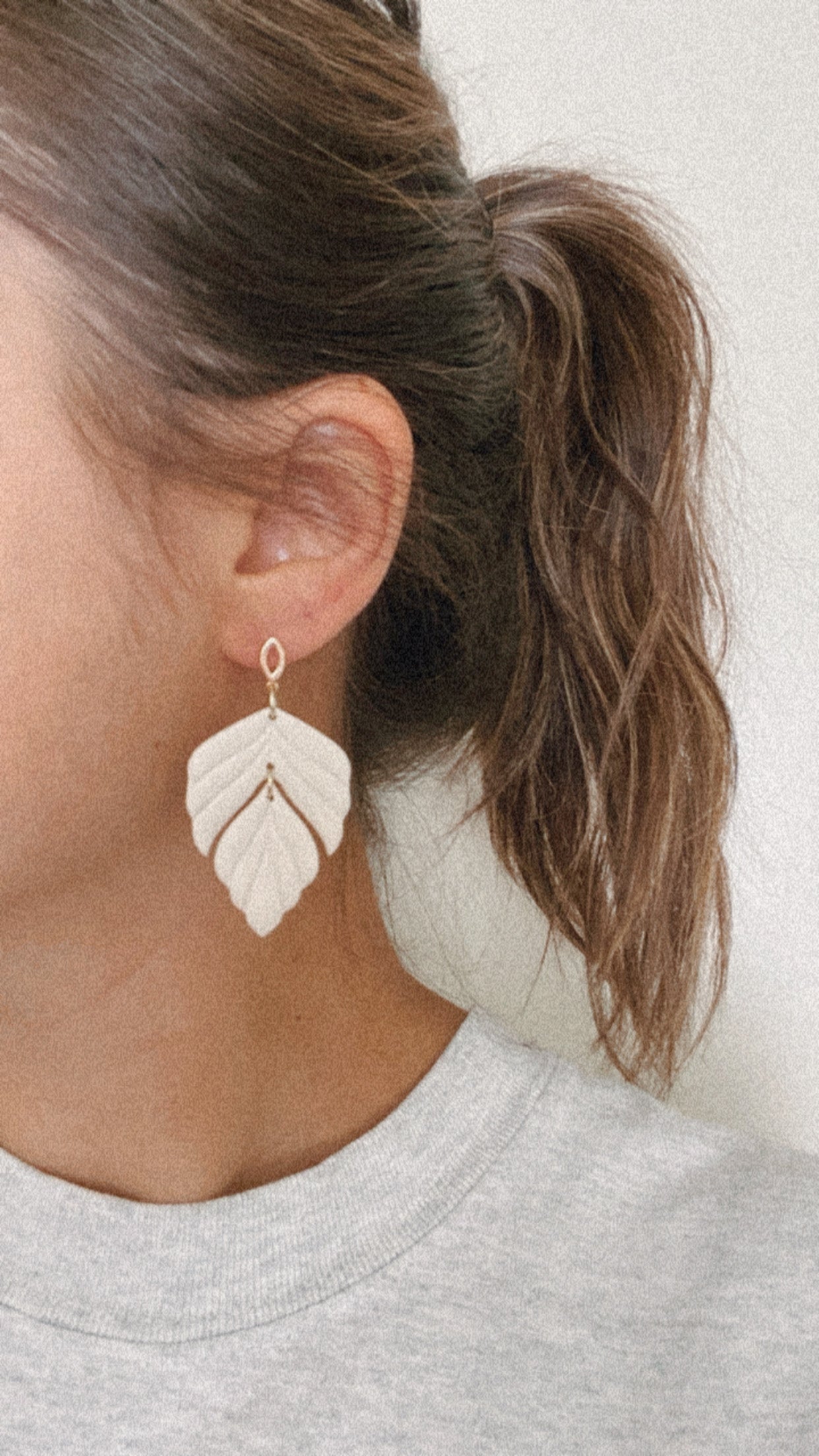 Angel Earrings - Cream